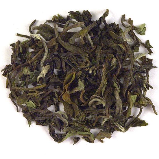 loose leaf Darjeeling black tea
loose leaf Darjeeling black tea